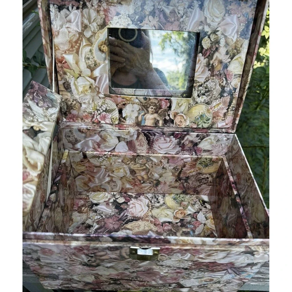 Shabby Chic Romantic Floral Cherub Train Case Jewelry Box Mirror Lid⁠
